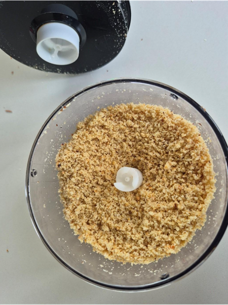 hazelnoten grof hakken voor choco